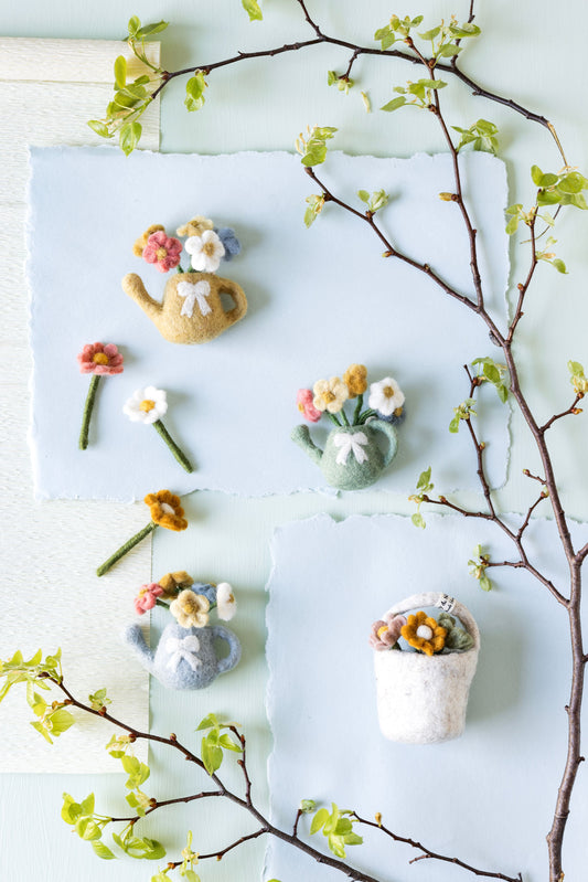 Colgante Regaderas con flores