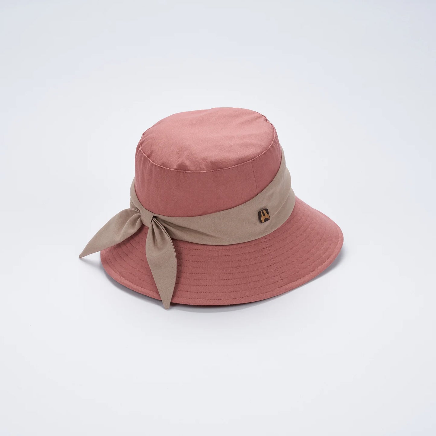 Sombrero de tela con Lazada AS811