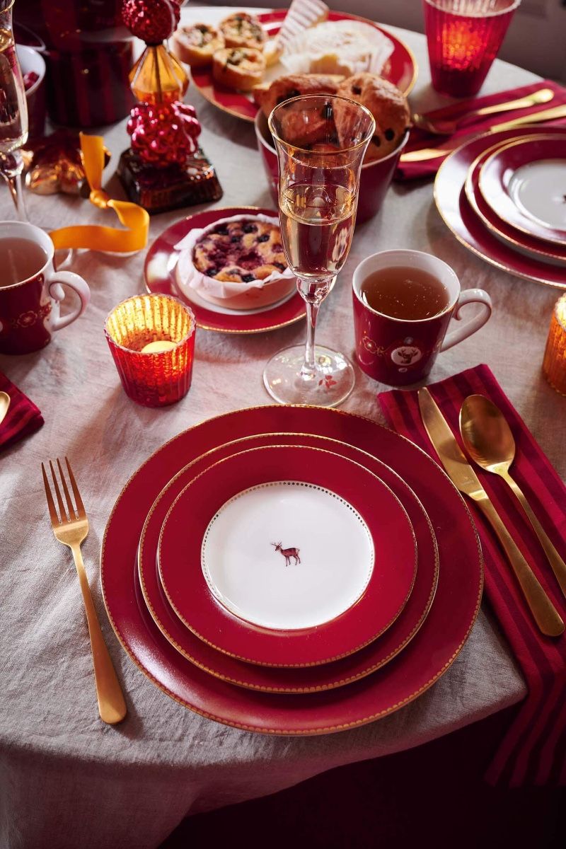 Plato Rojo Ciervo 17cm